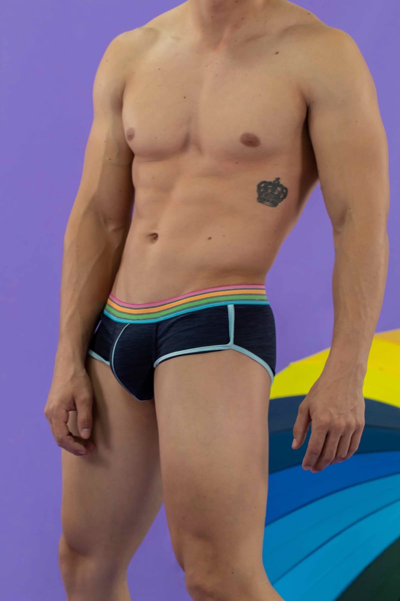 Brief azul con pretina multicolor